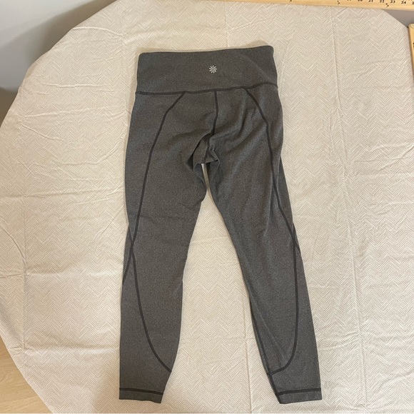 Athleta Leggings Small Salutation Grey Workout Three Layer Waistband Gently Worn - Picture 11 of 11